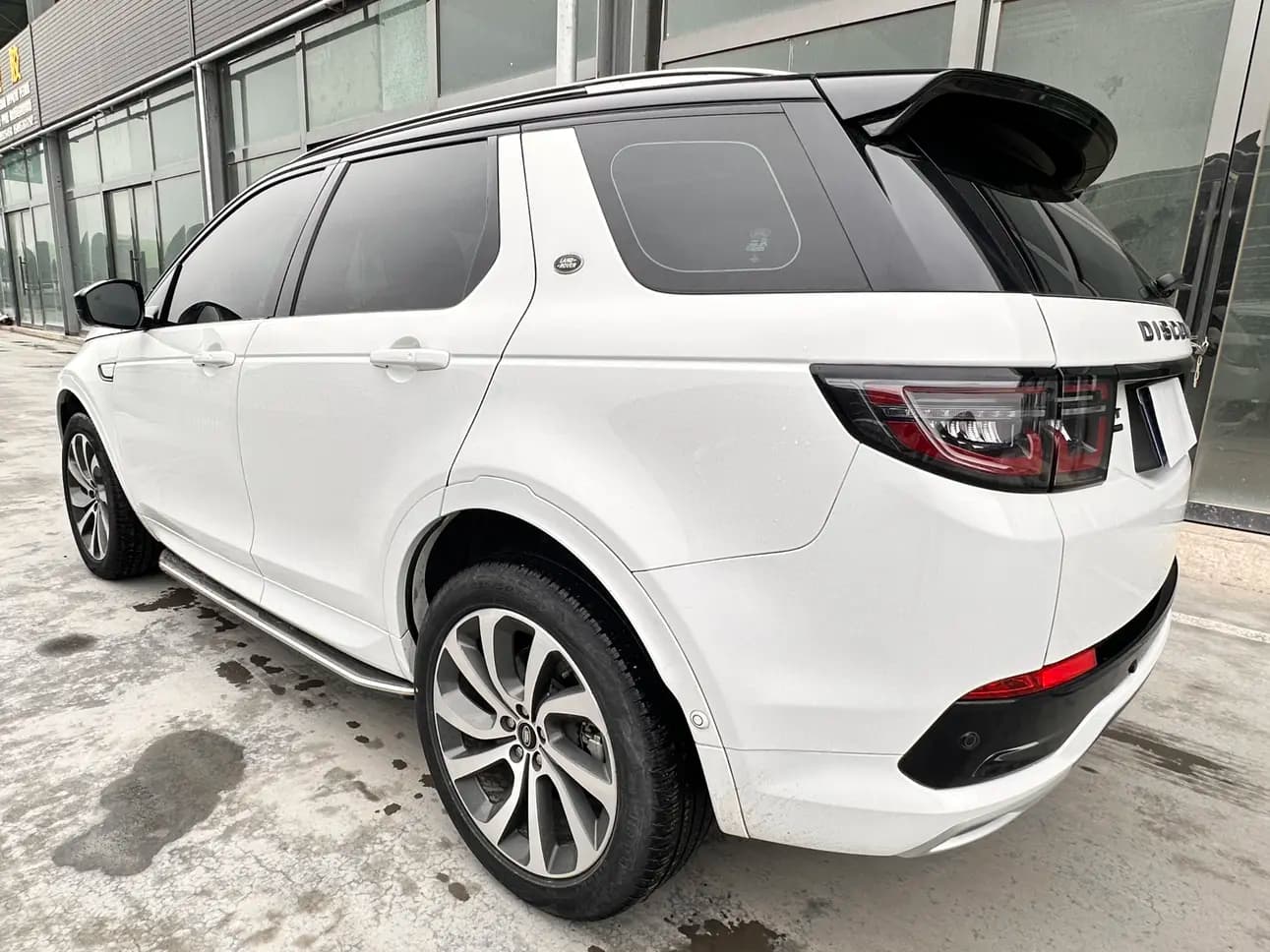 Land Rover Discover Sports 2022 г. 77032 км. — фото 5
