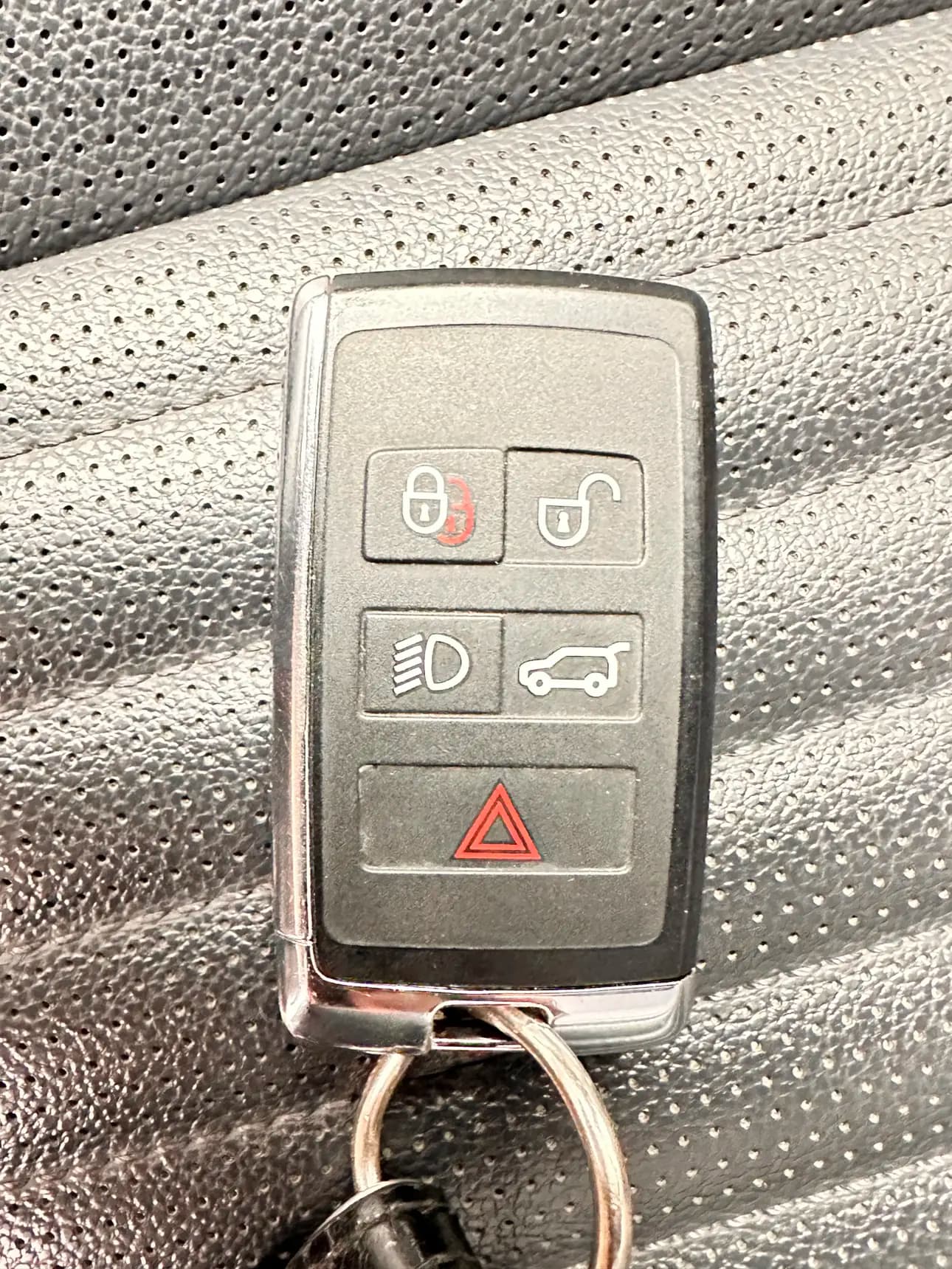 Land Rover Discover Sports 2022 г. 77032 км. — фото 8