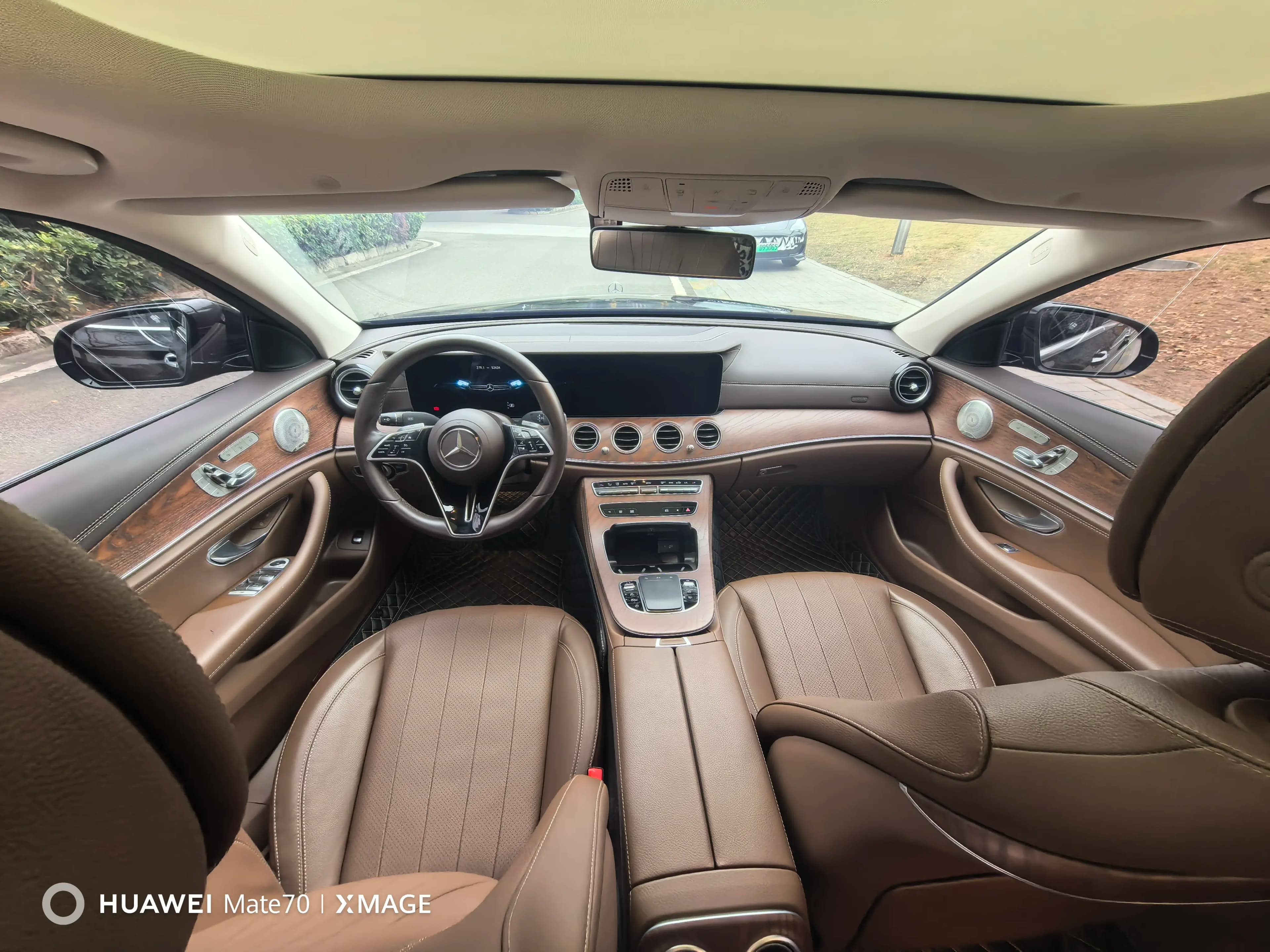 Mercedes-Benz E-Class 2023 г. 55065 км. — фото 22