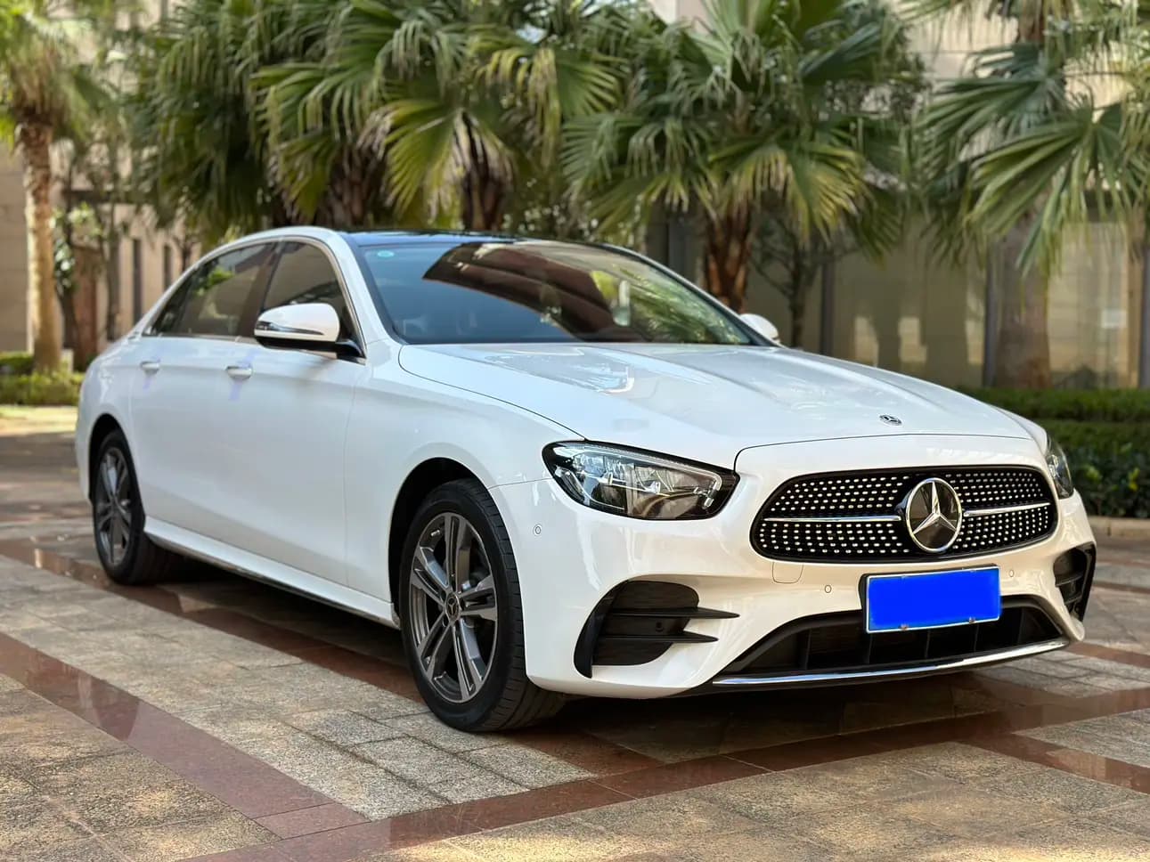 Mercedes-Benz E-Class 2023 г. 33064 км. — фото 3