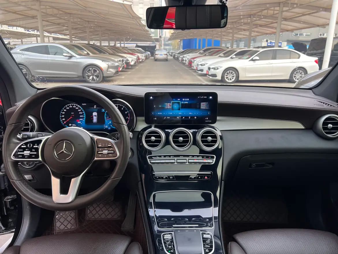 Mercedes-Benz GLC 2021 г. 110118 км. — фото 11