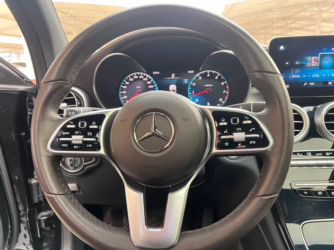 Mercedes-Benz GLC 2021 г. 110118 км. — фото 13