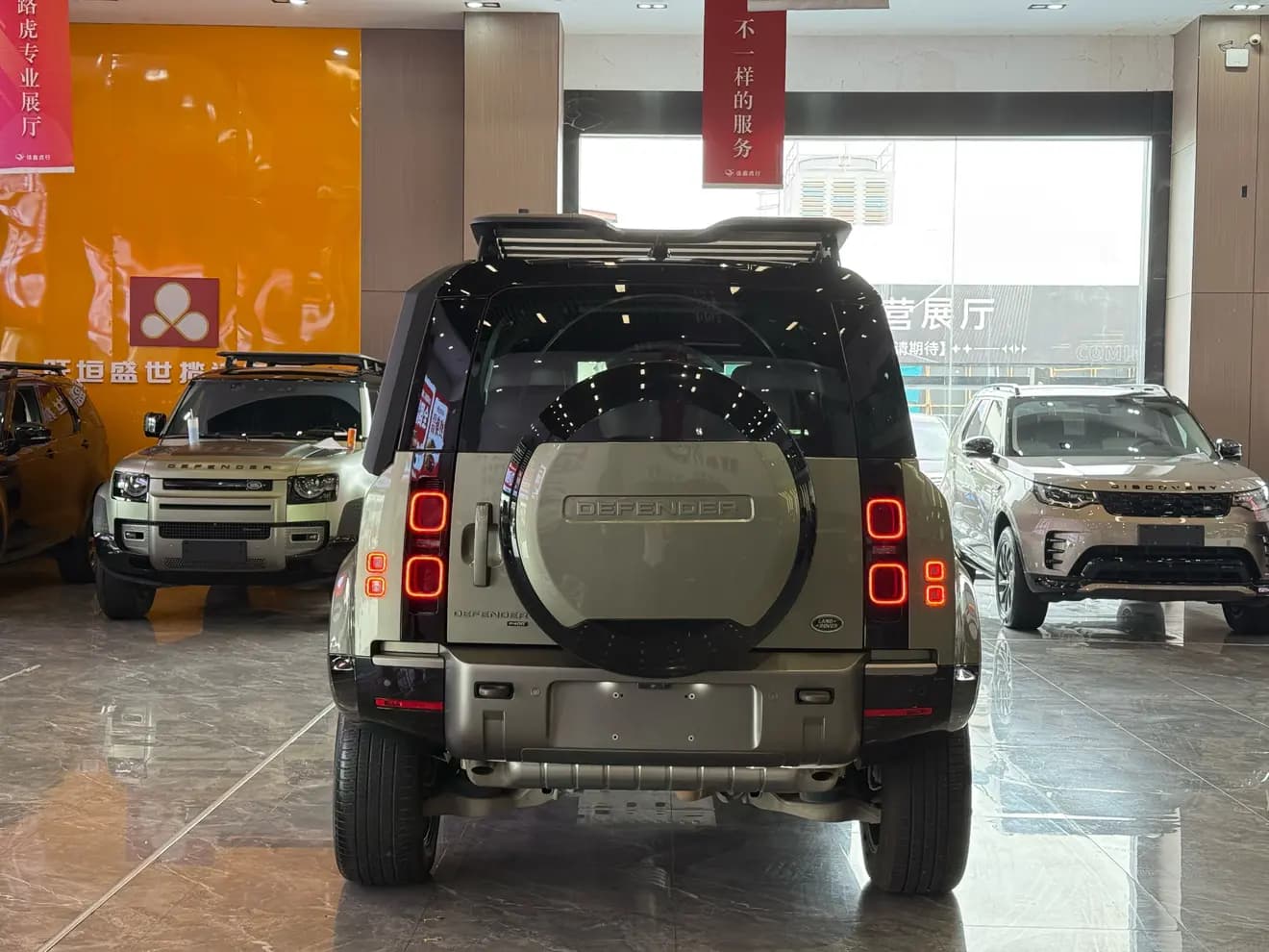 Land Rover Guard 2023 г. 67098 км. — фото 6