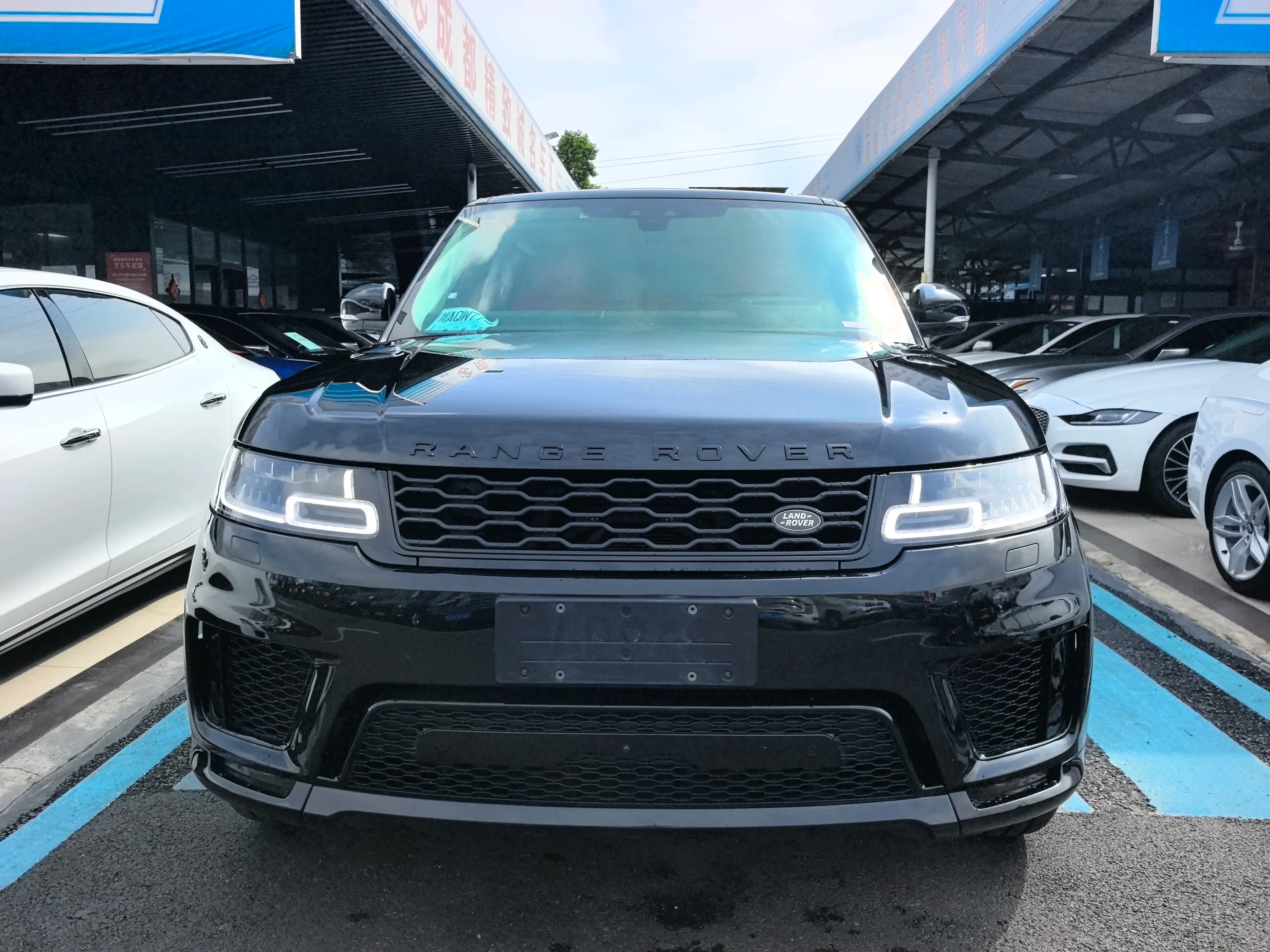 Land Rover Range Rover Sport 2022 г. 122031 км. — фото 2
