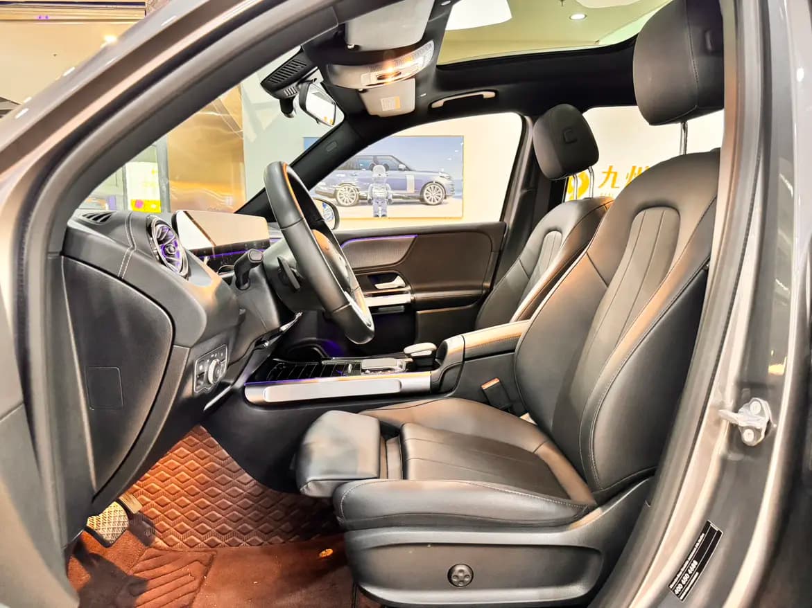 Mercedes-Benz GLB 2023 г. 50113 км. — фото 16