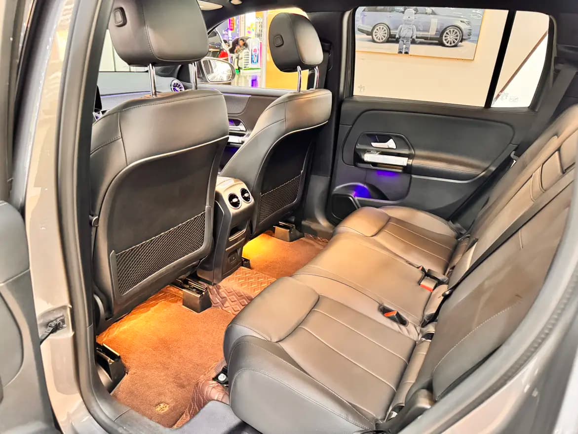 Mercedes-Benz GLB 2023 г. 50113 км. — фото 17