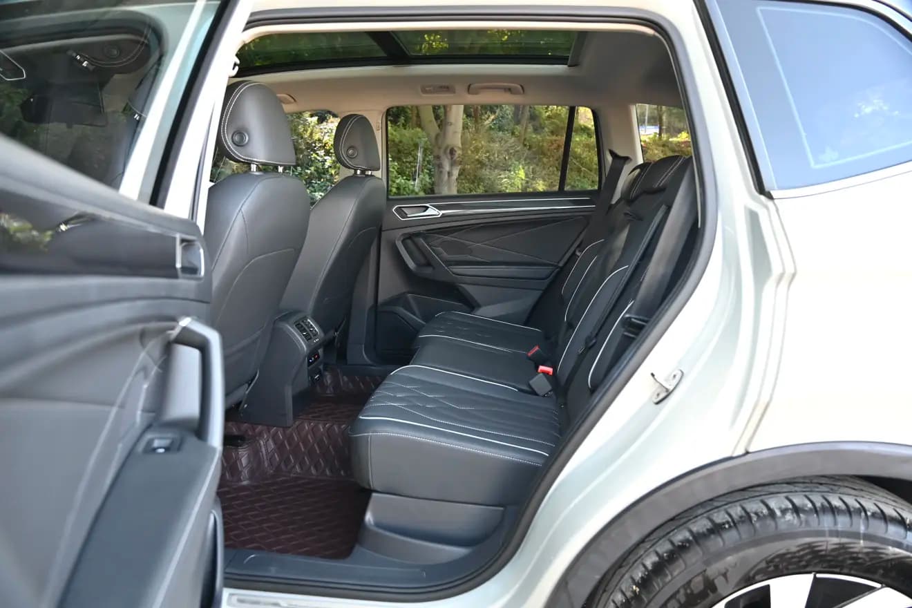 Volkswagen Tiguan L 2021 г. 34105 км. — фото 18