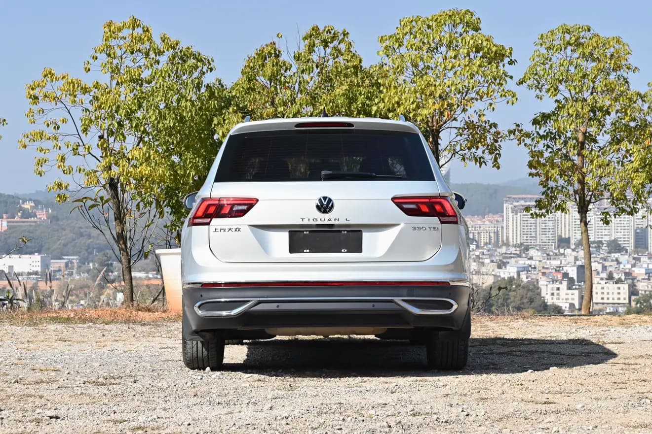 Volkswagen Tiguan L 2021 г. 34105 км. — фото 5