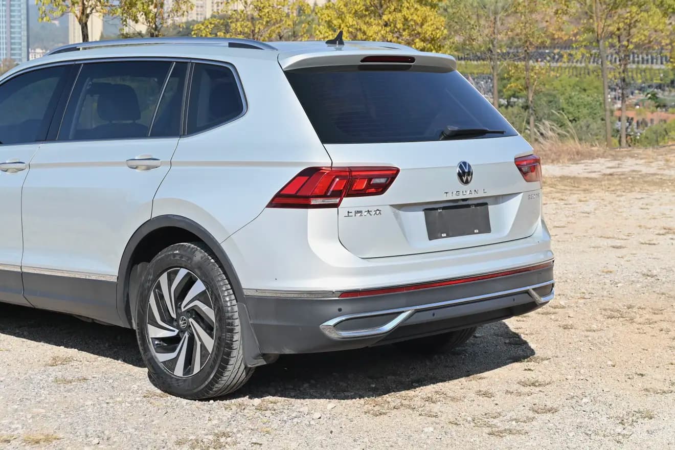 Volkswagen Tiguan L 2021 г. 34105 км. — фото 9