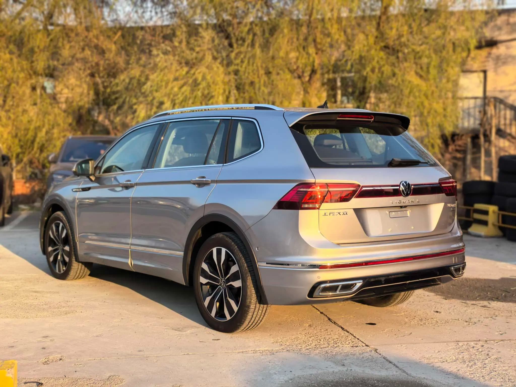 Volkswagen Tiguan L 2021 г. 5506 км. — фото 4