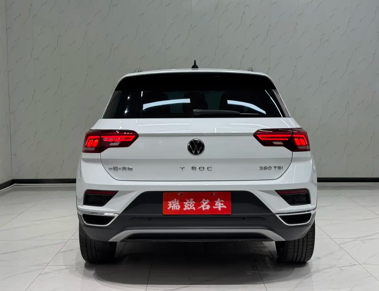 Volkswagen T-Roc 2023 г. 32143 км. — фото 5