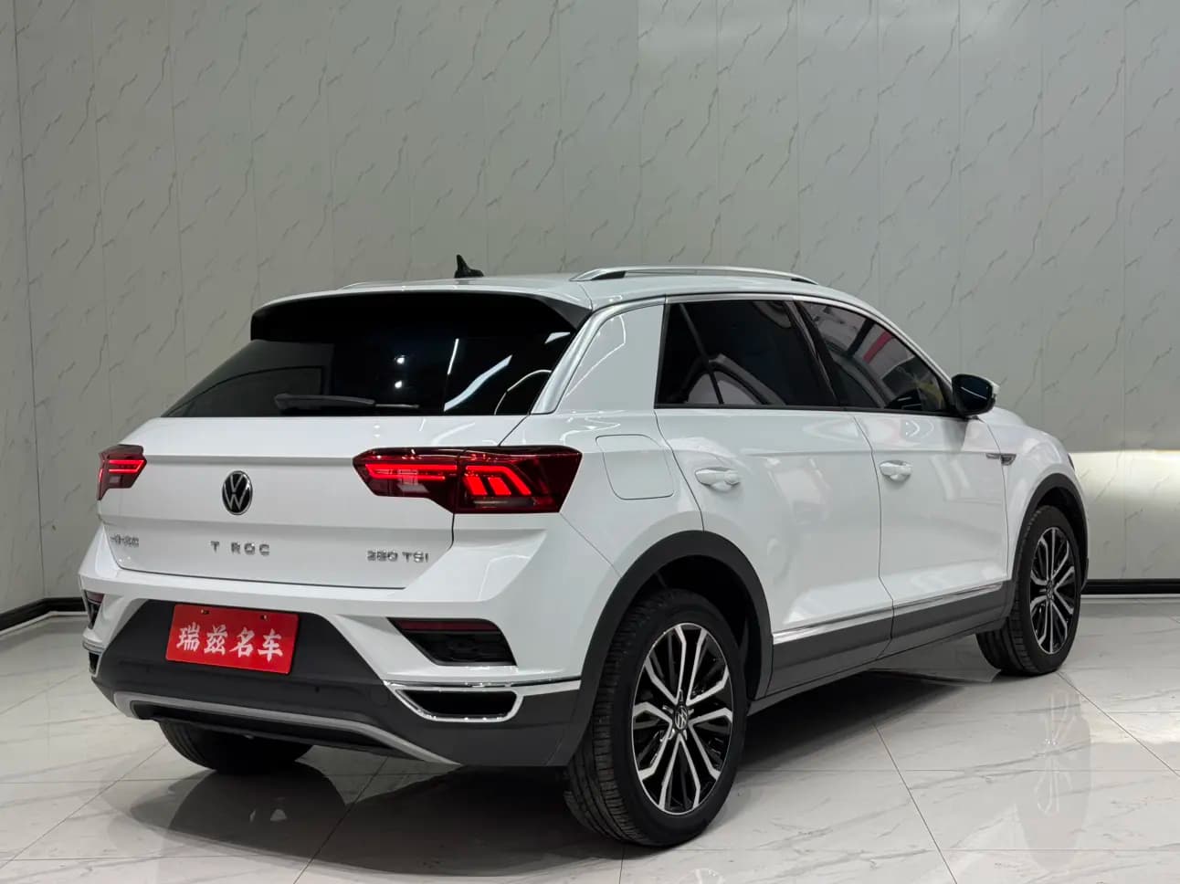 Volkswagen T-Roc 2023 г. 32143 км. — фото 6
