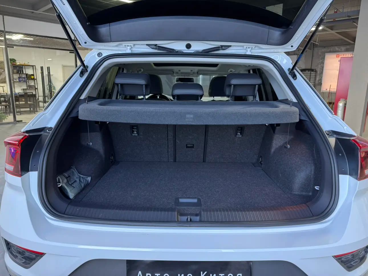 Volkswagen T-Roc 2023 г. 19144 км. — фото 21