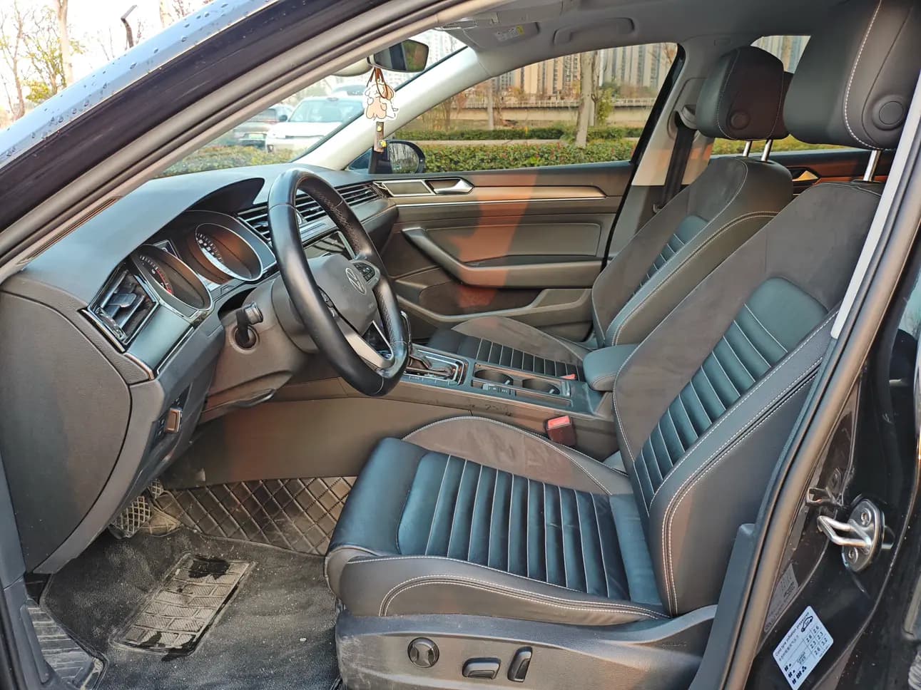 Volkswagen Magotan 2022 г. 73092 км. — фото 8