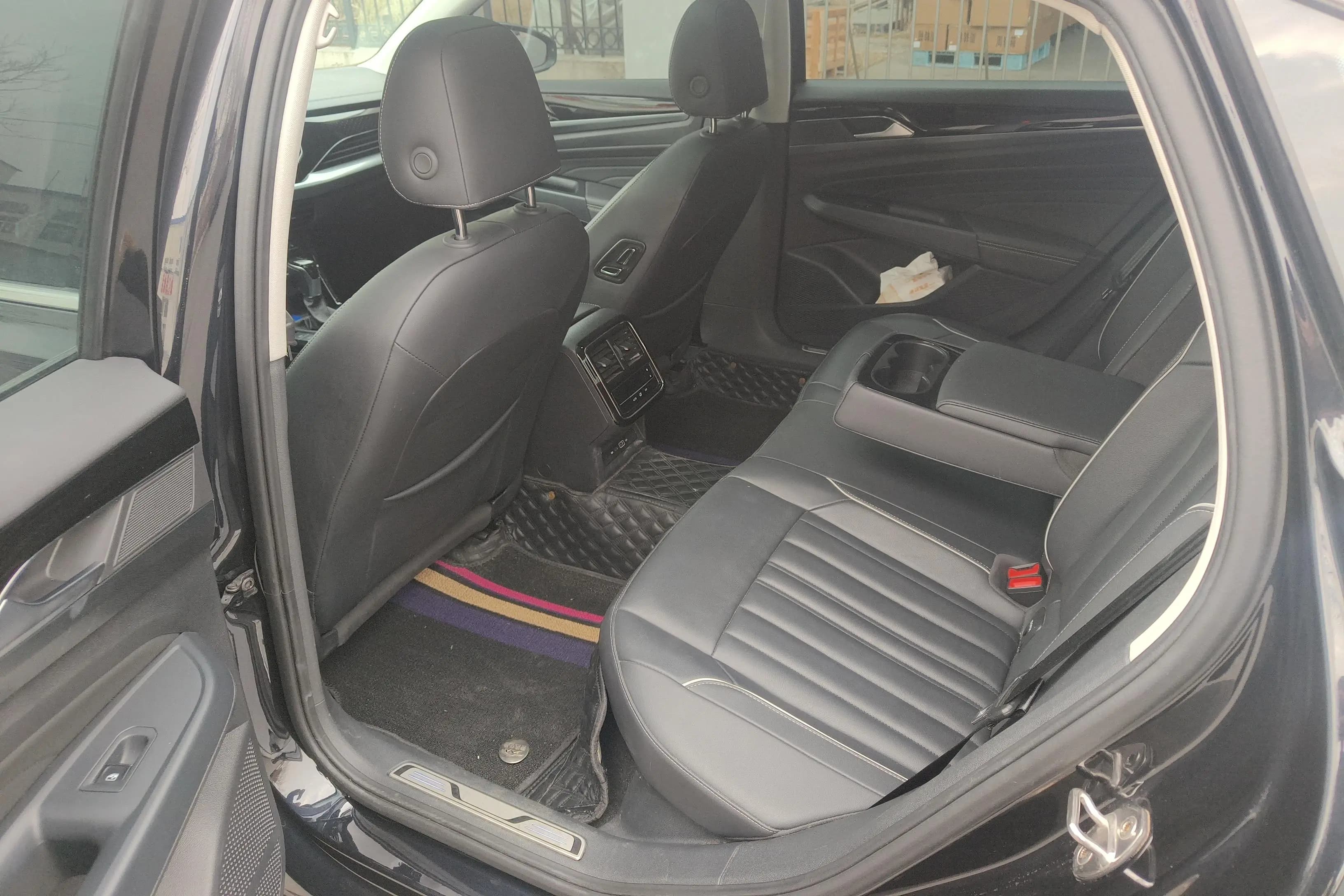 Volkswagen Passat PHEV 2023 г. 47800 км. — фото 16
