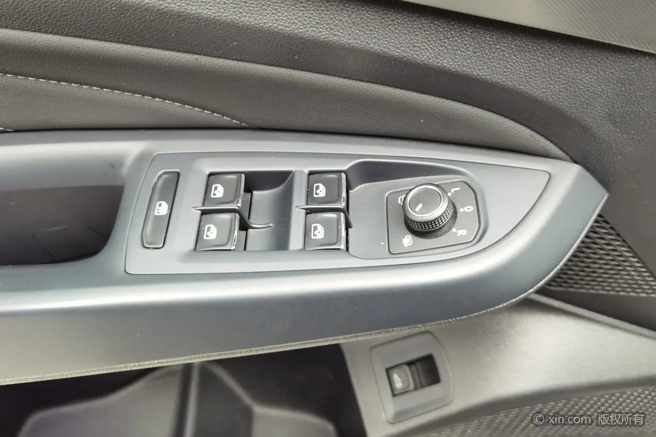 Volkswagen Passat 2023 г. 44902 км. — фото 22