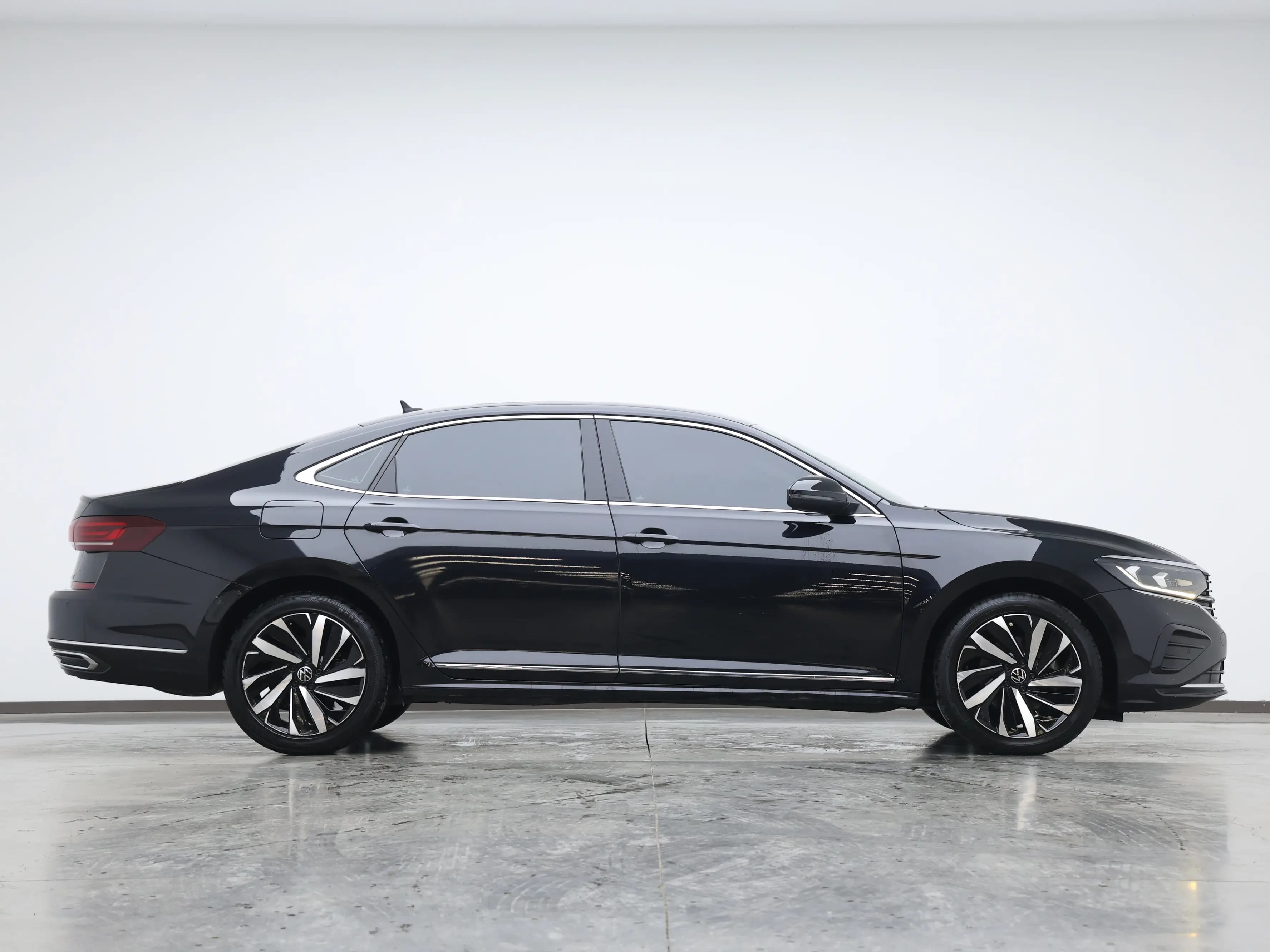 Volkswagen Passat 2022 г. 80803 км. — фото 8