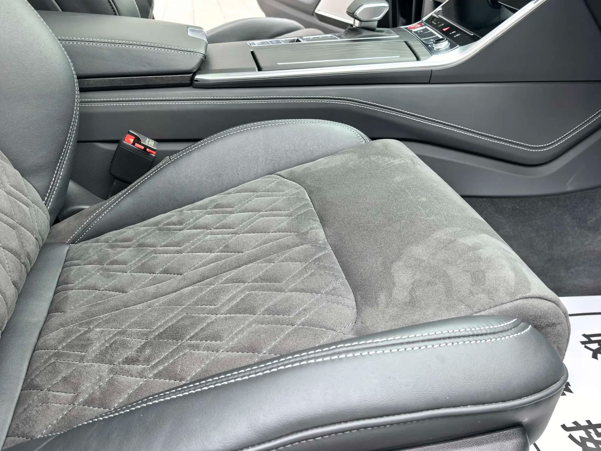 Audi A6L 2024 г. 30104 км. — фото 14