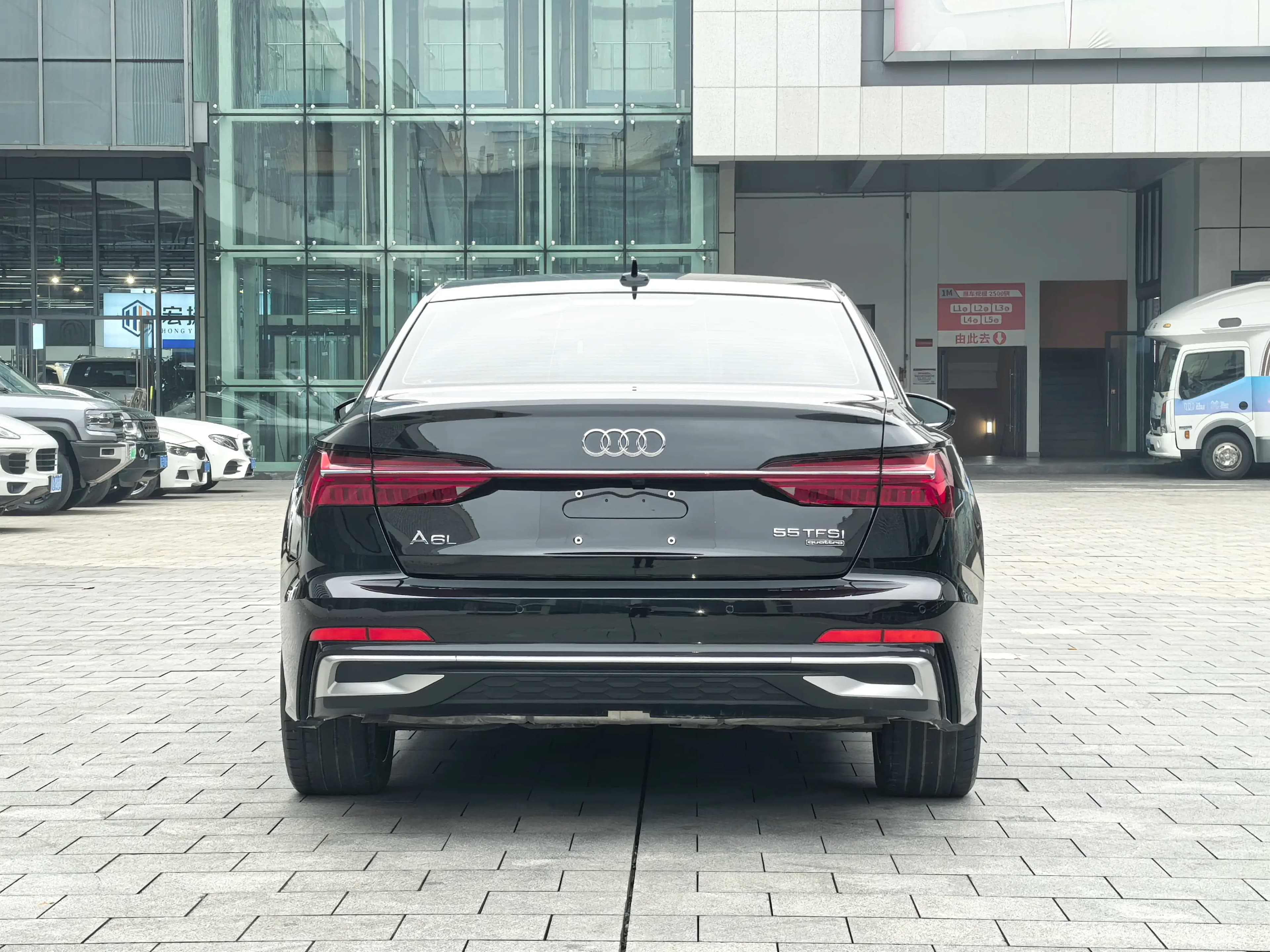 Audi A6L 2024 г. 30104 км. — фото 5