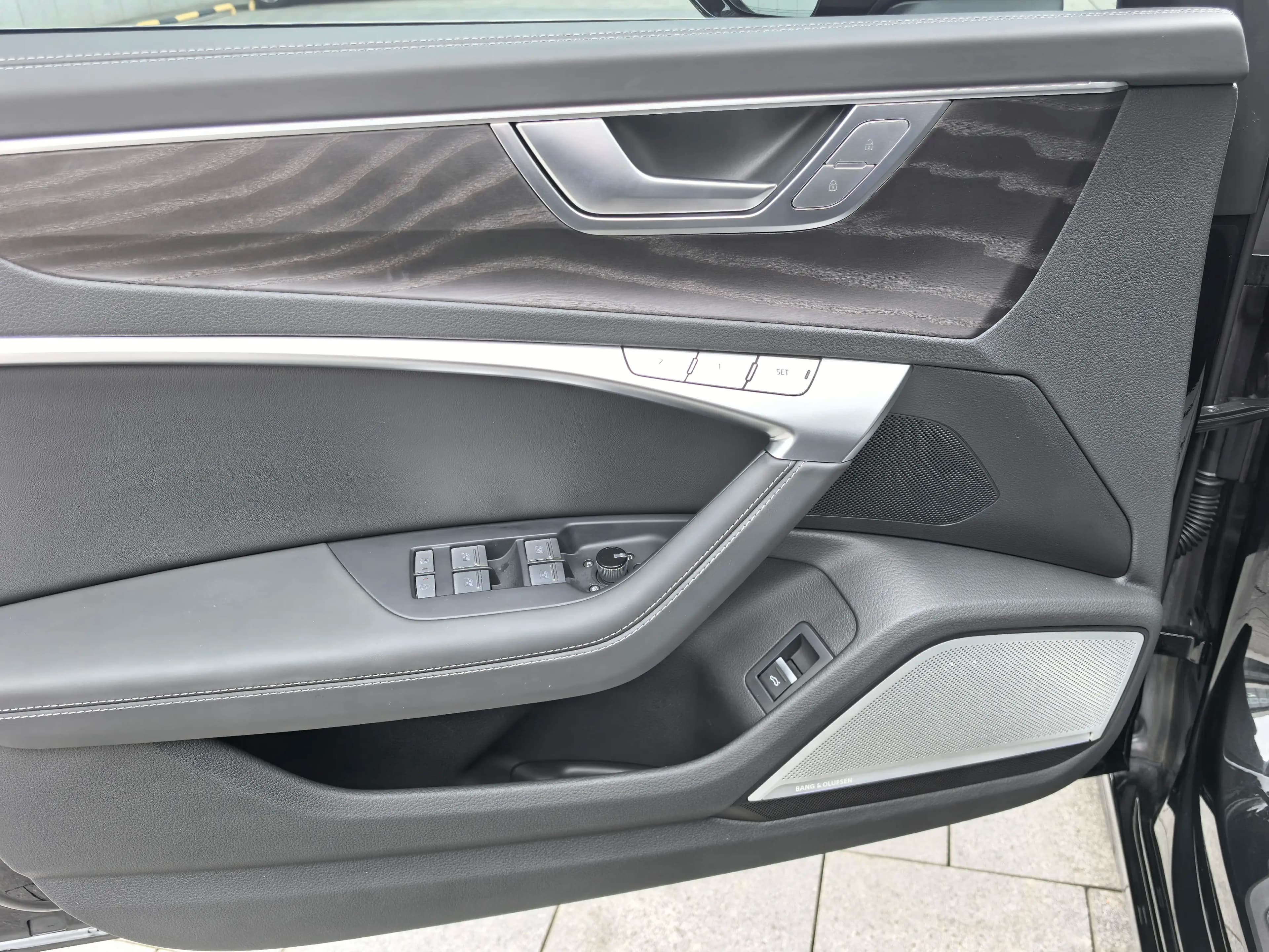 Audi A6L 2024 г. 30104 км. — фото 9