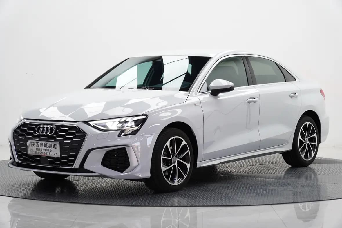 Audi A3 2021 г. 34105 км.