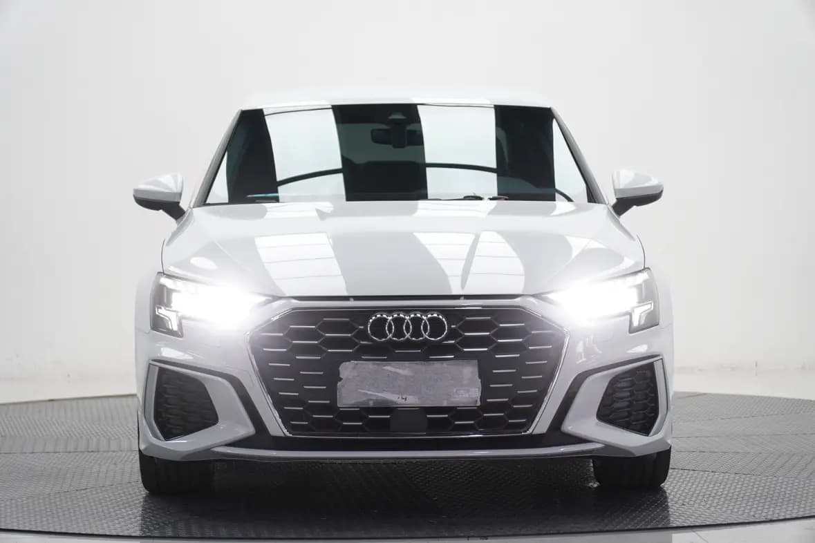 Audi A3 2021 г. 34105 км. — фото 2