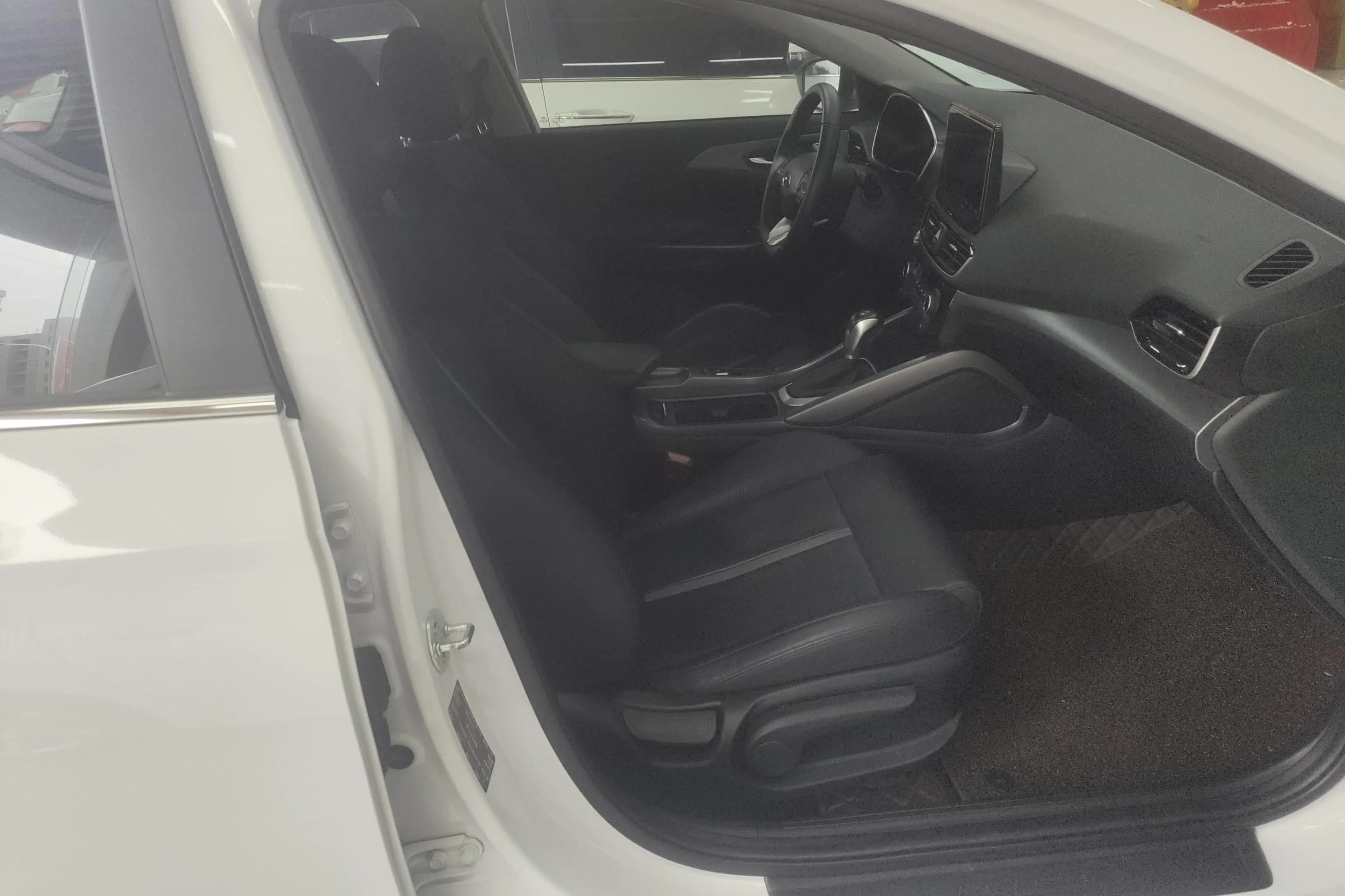 Hyundai Lafesta 2021 г. 67064 км. — фото 8