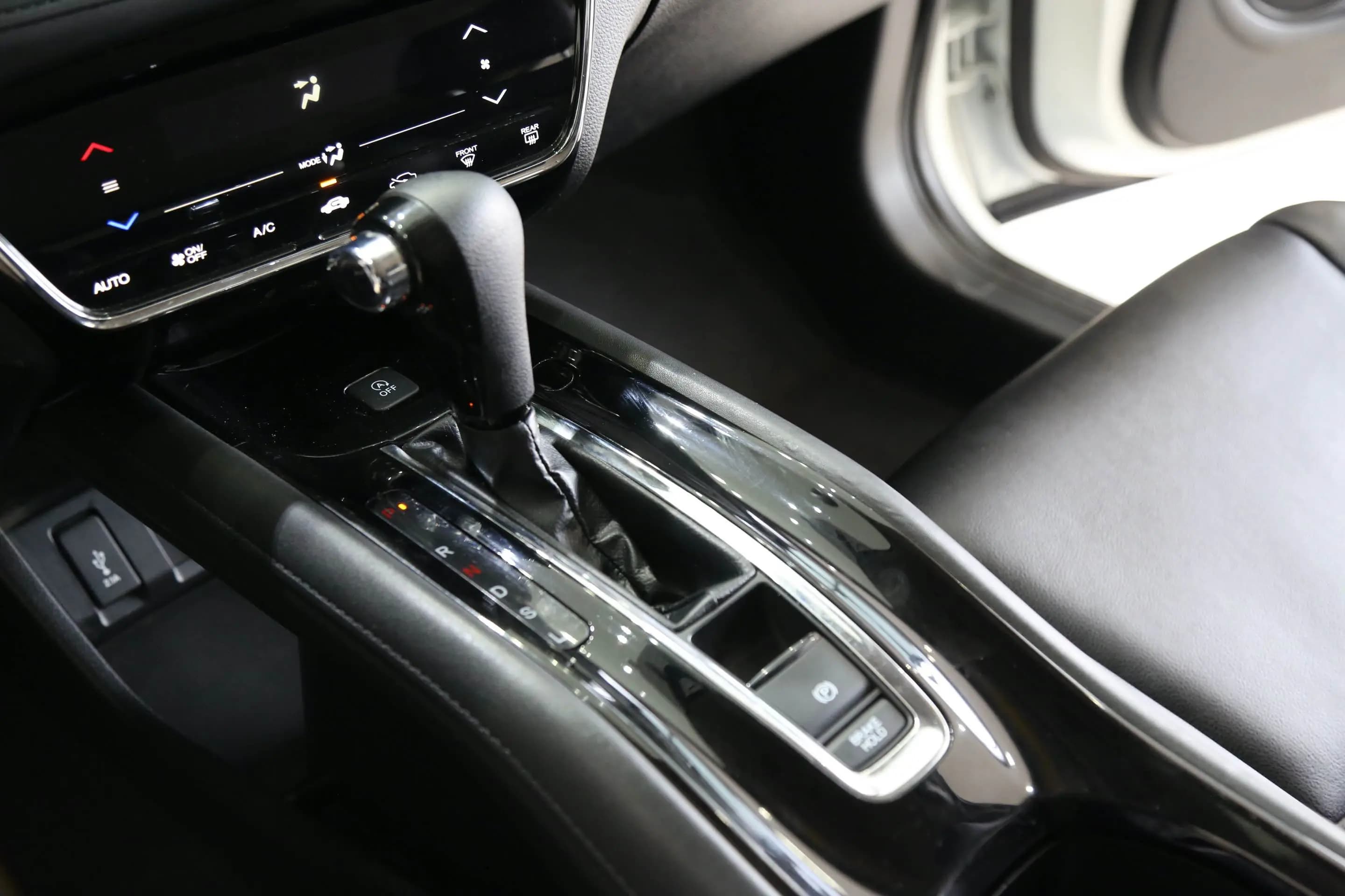Honda Vezel 2021 г. 29069 км. — фото 10