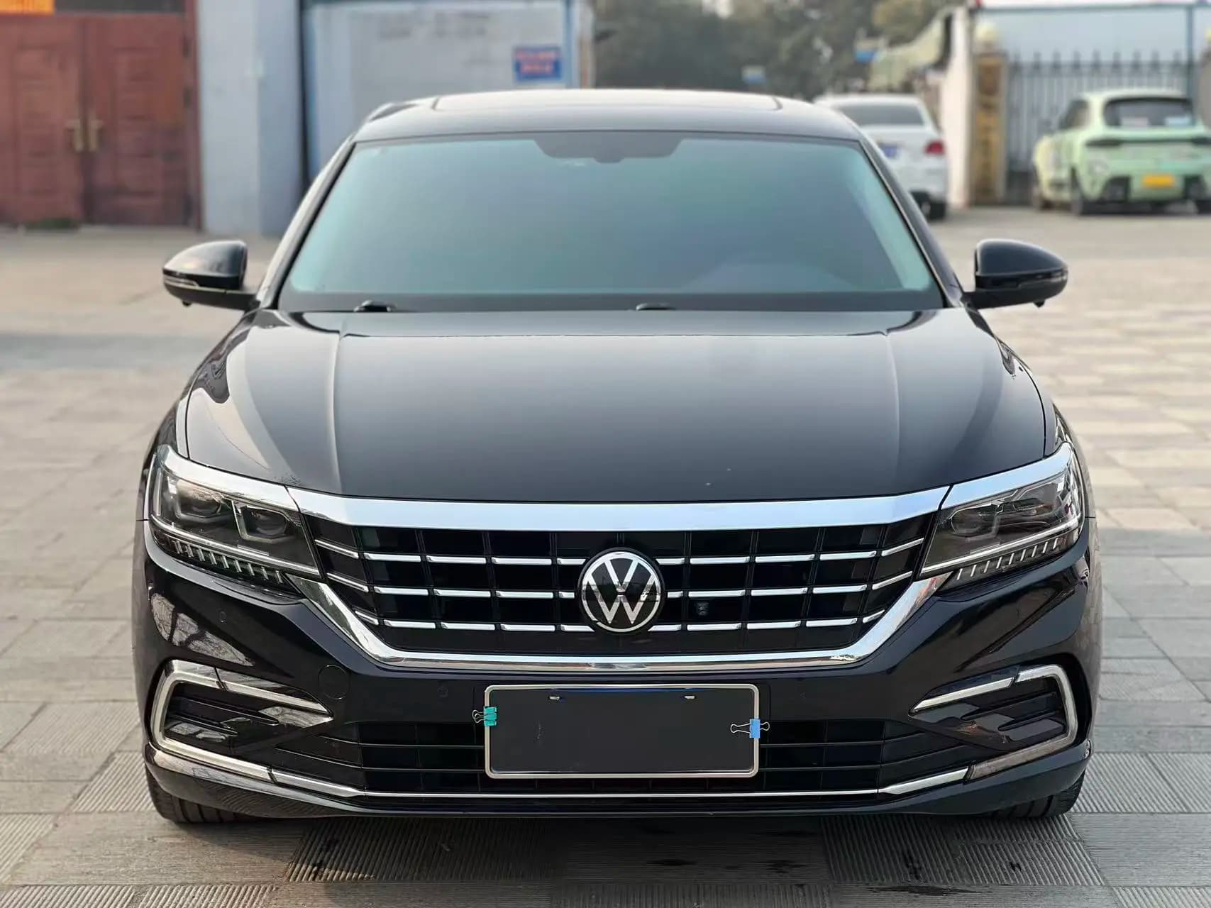 Volkswagen Passat 2021 г. 110005 км. — фото 2