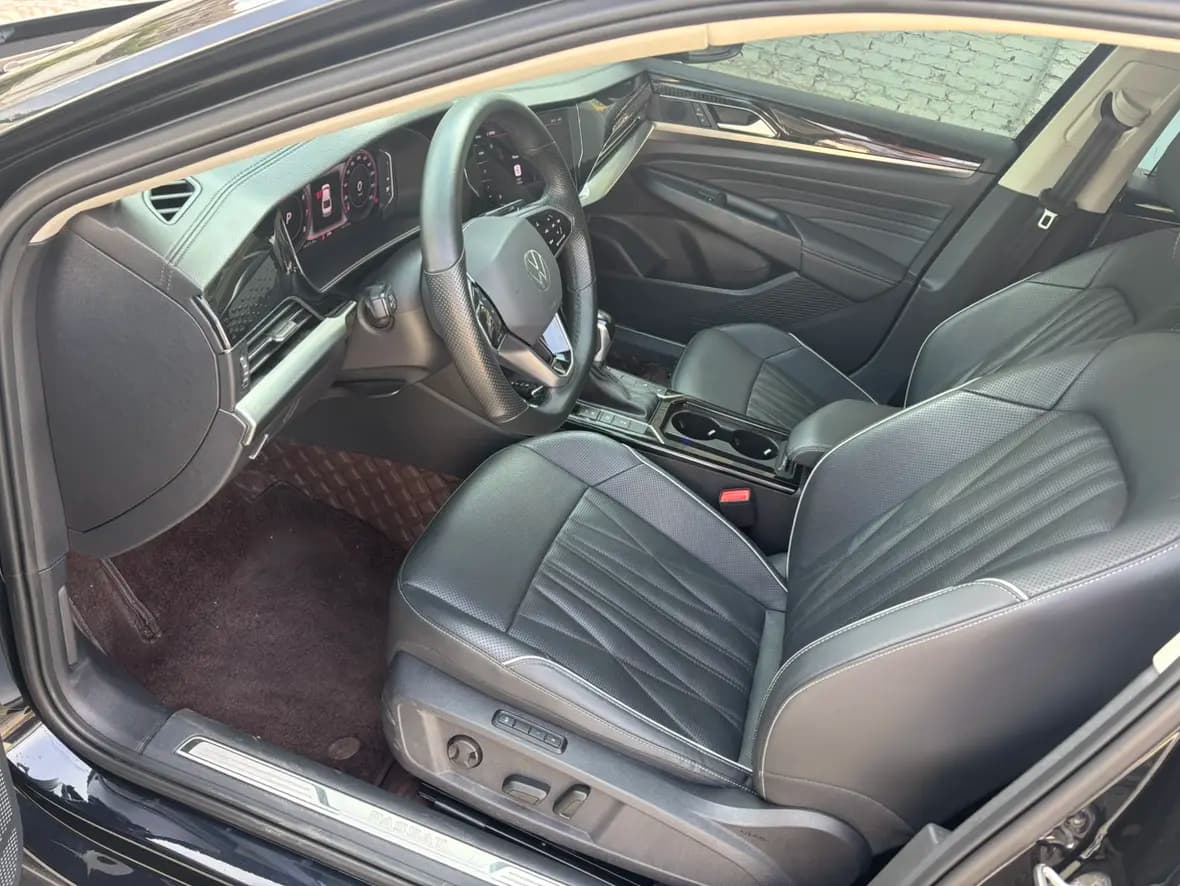 Volkswagen Passat 2022 г. 46007 км. — фото 13