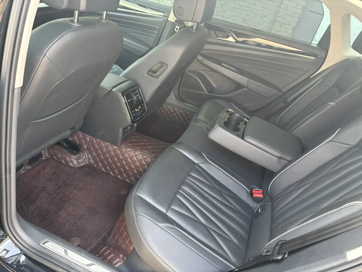 Volkswagen Passat 2022 г. 46007 км. — фото 14