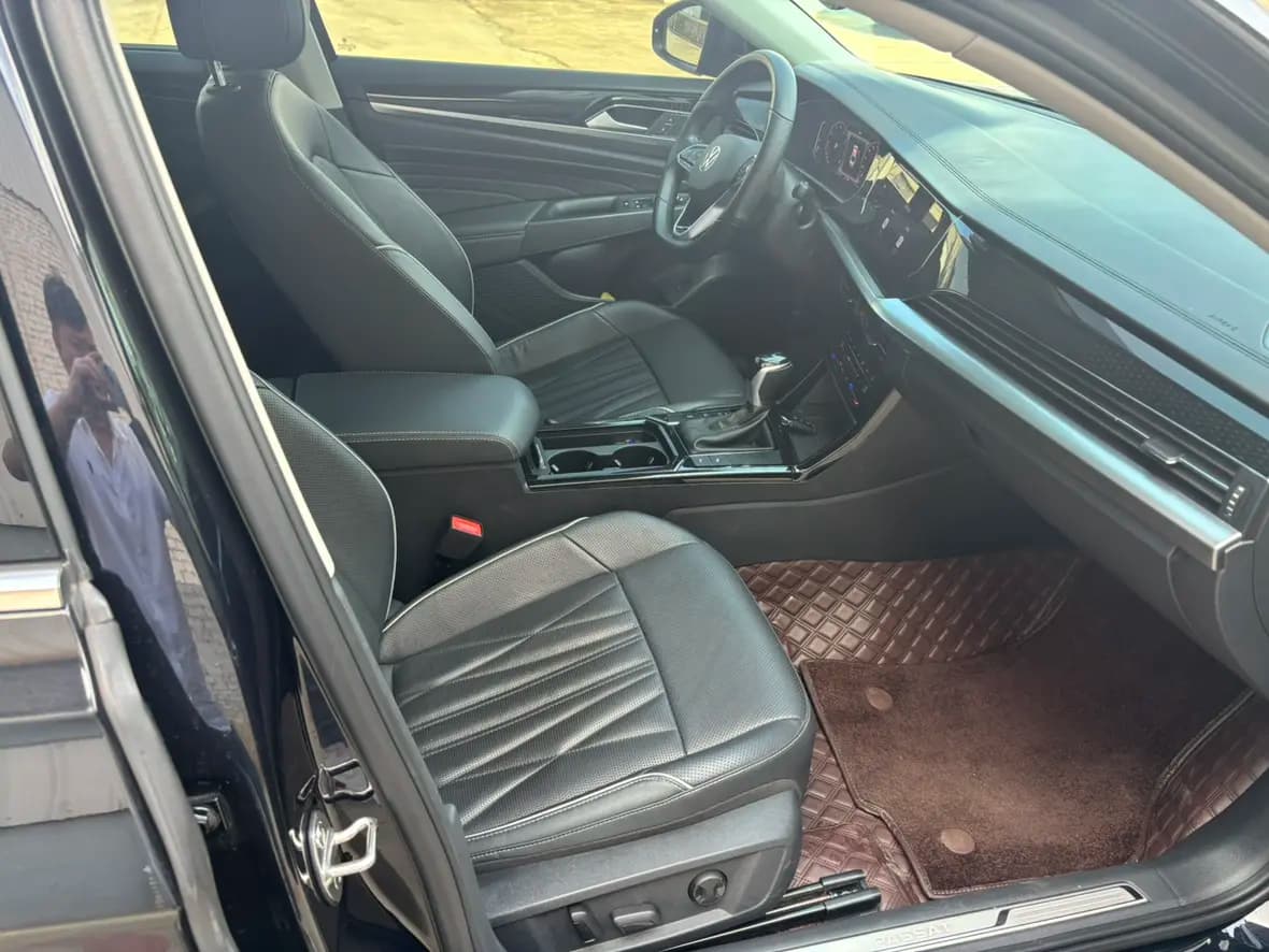 Volkswagen Passat 2022 г. 46007 км. — фото 8