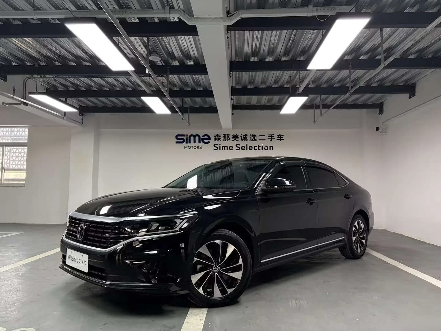 Volkswagen Passat 2023 г. 67010 км.