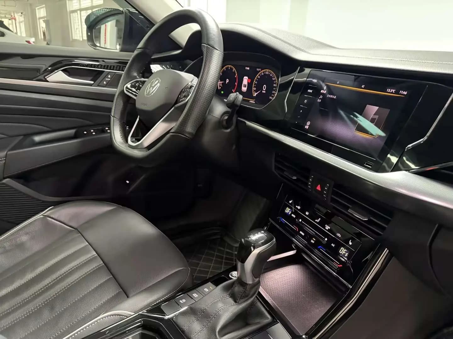 Volkswagen Passat 2023 г. 67010 км. — фото 7