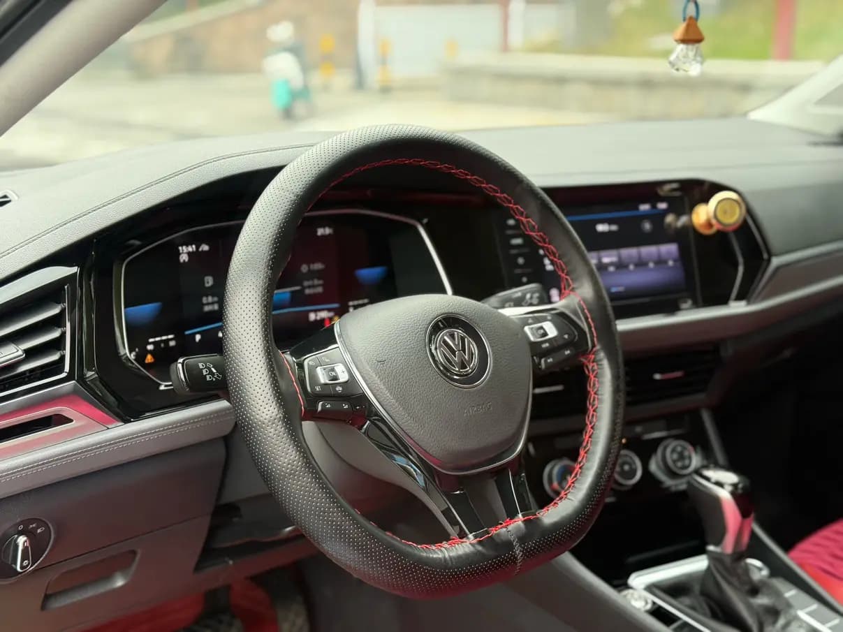 Volkswagen Sagitar 2021 г. 49117 км. — фото 18