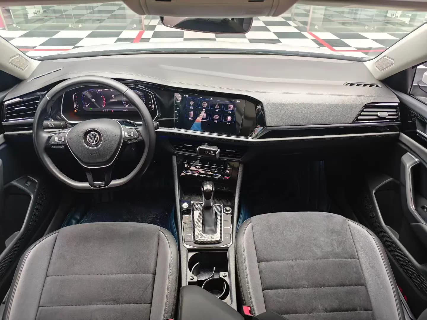 Volkswagen Sagitar 2022 г. 70024 км. — фото 7