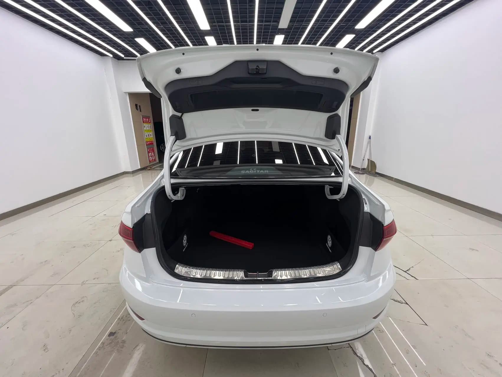 Volkswagen Sagitar 2021 г. 34119 км. — фото 21
