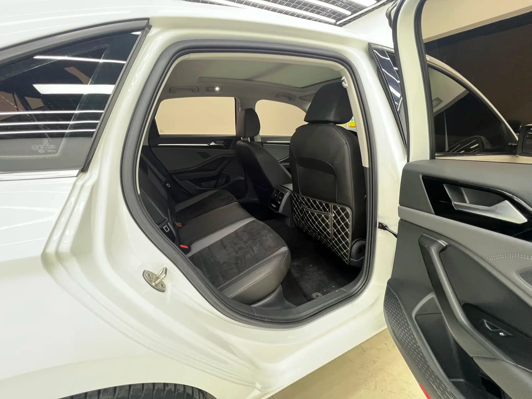 Volkswagen Sagitar 2021 г. 34119 км. — фото 22
