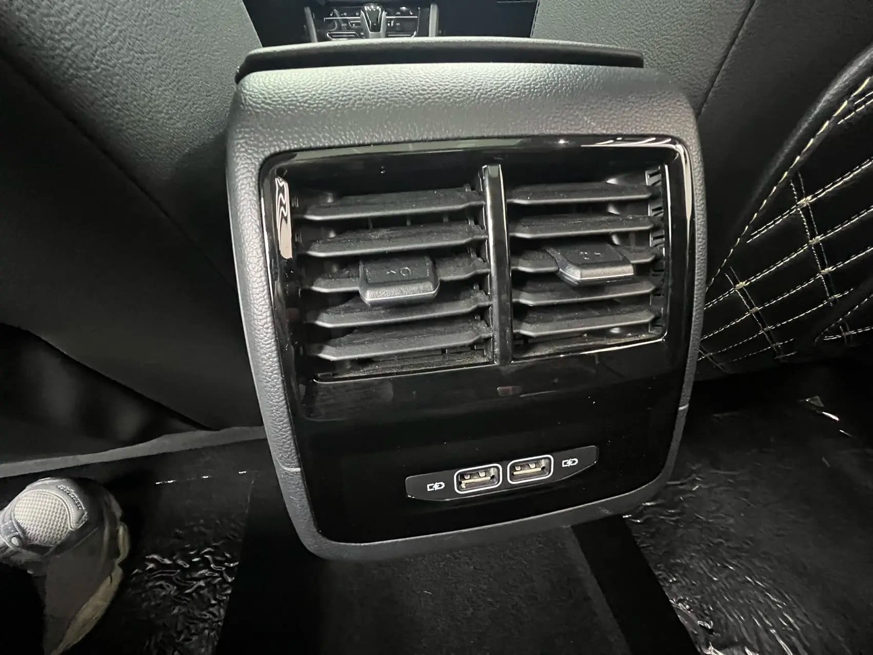 Volkswagen Sagitar 2021 г. 34119 км. — фото 9
