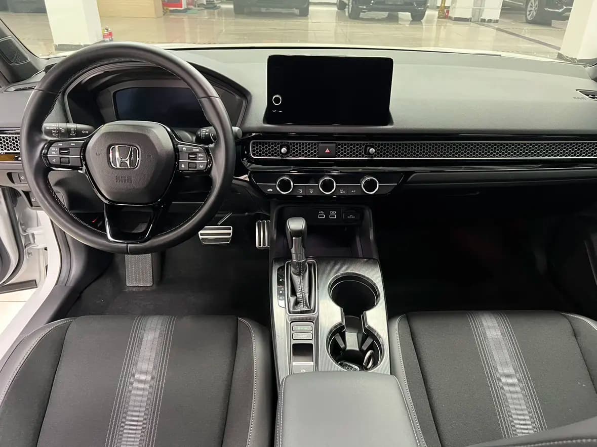 Honda Civic 2022 г. 22141 км. — фото 14