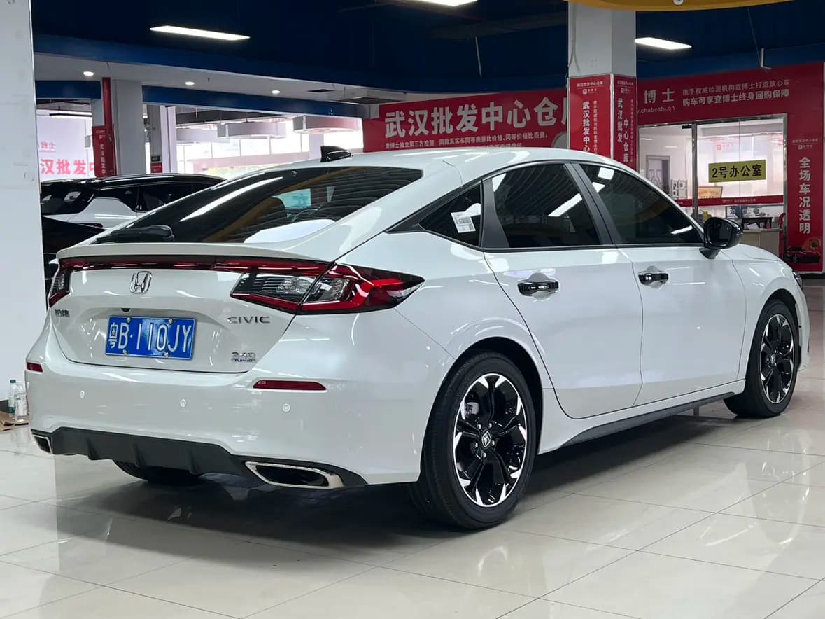 Honda Civic 2022 г. 22141 км. — фото 7