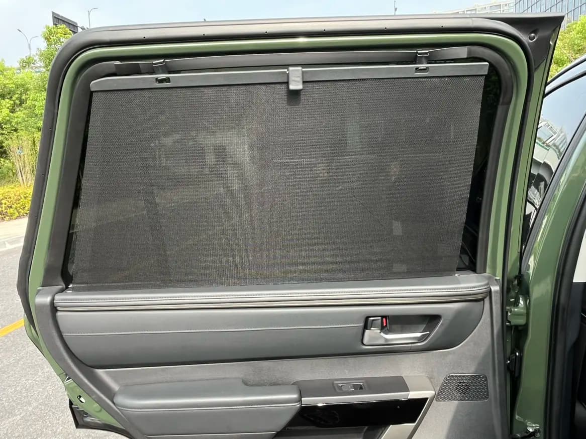 Toyota Sequoia 2023 г. 41084 км. — фото 22