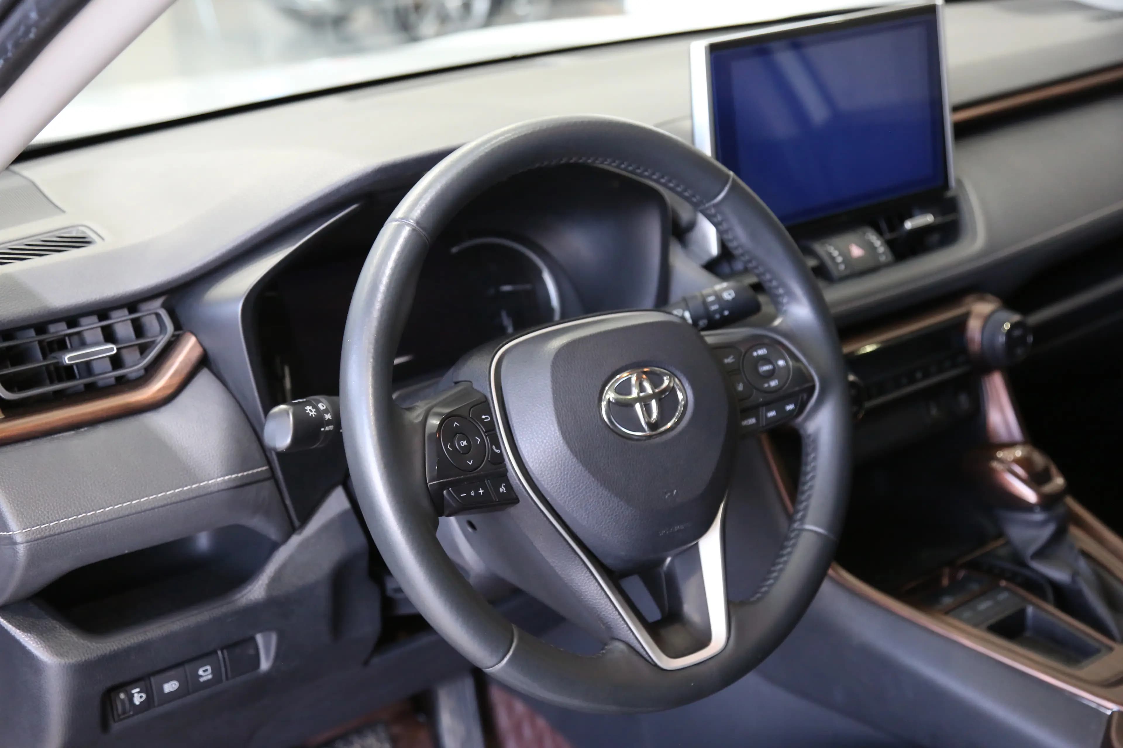 Toyota RAV4 2021 г. 27089 км. — фото 13