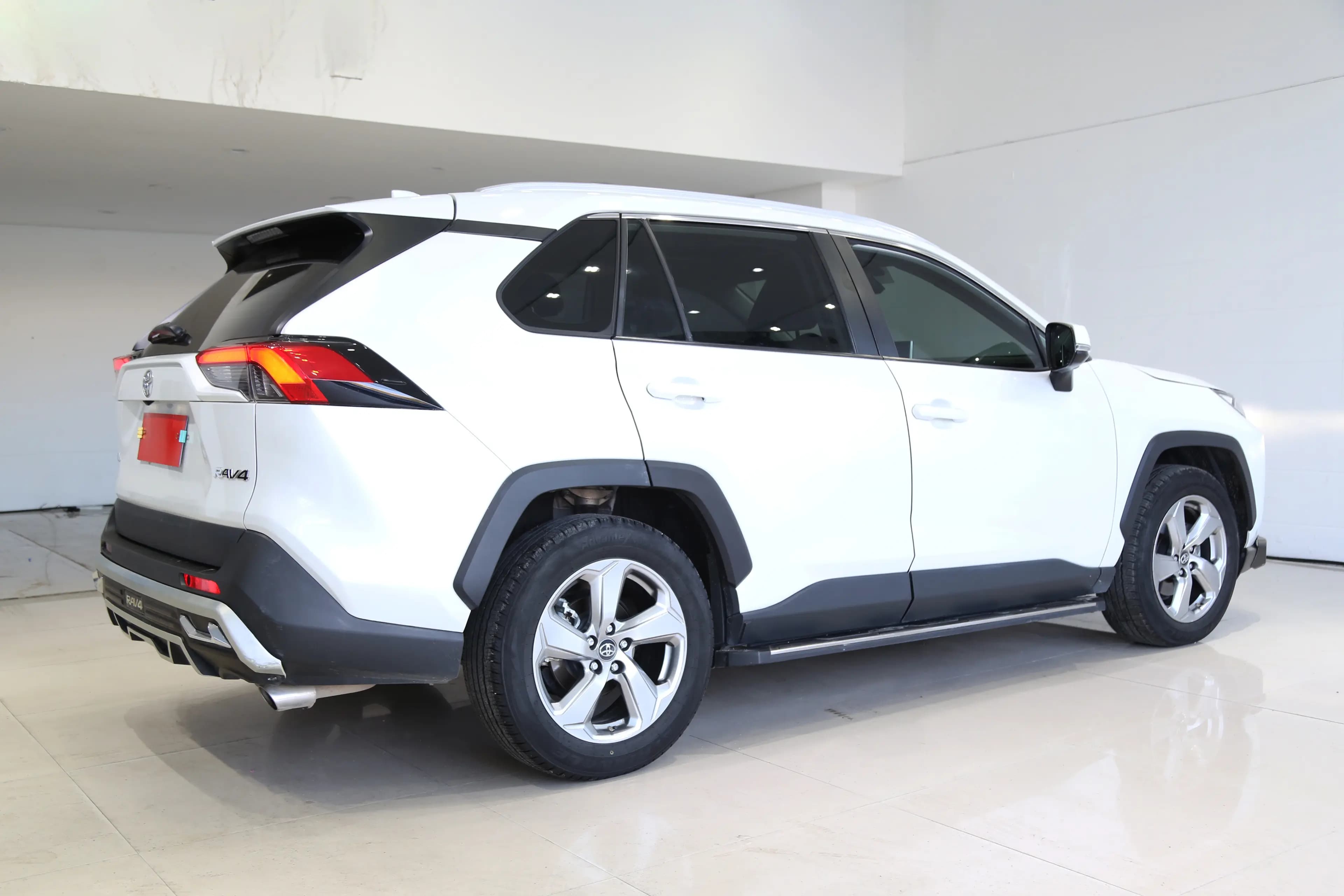 Toyota RAV4 2021 г. 27089 км. — фото 5
