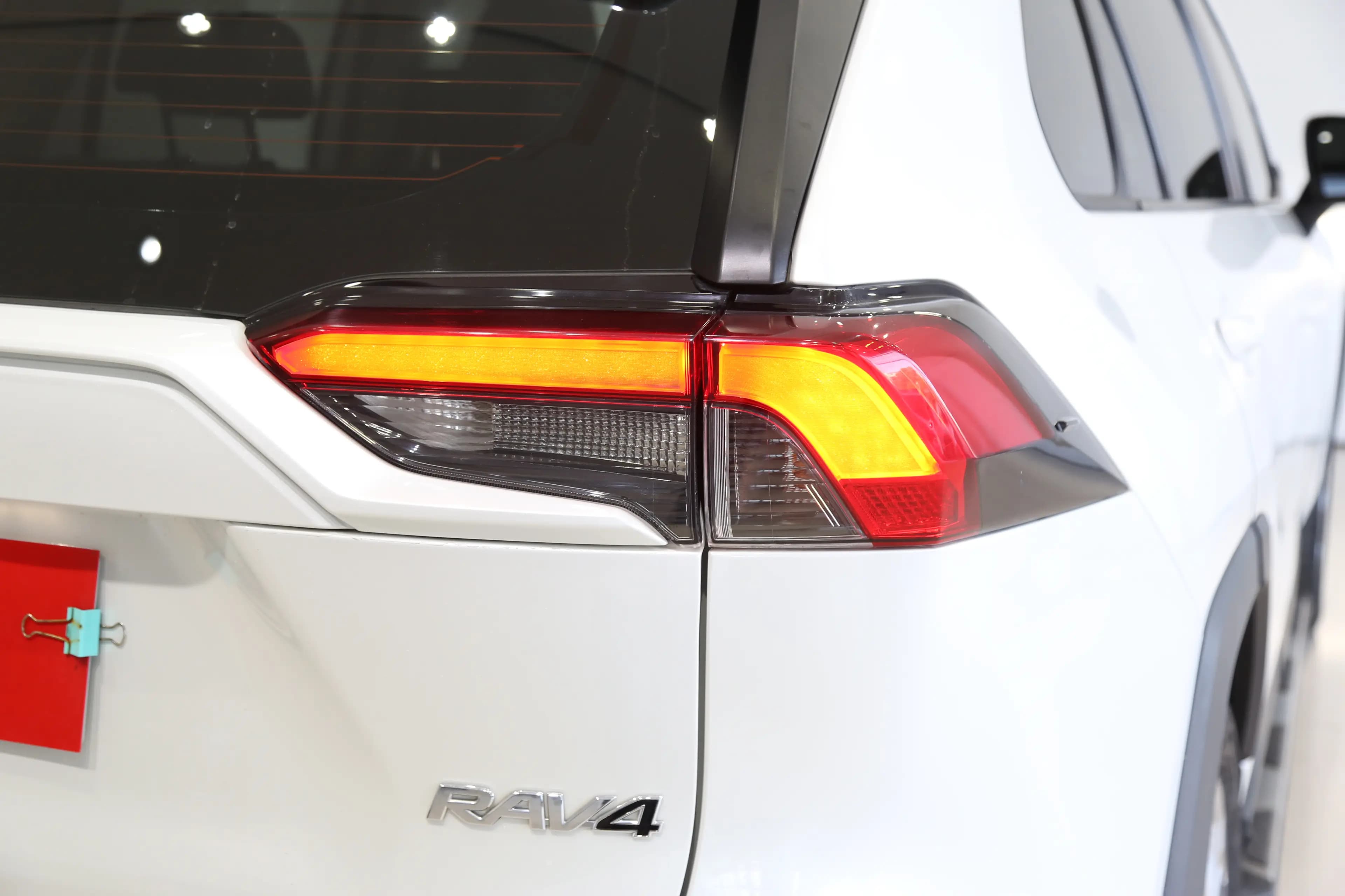 Toyota RAV4 2021 г. 27089 км. — фото 8