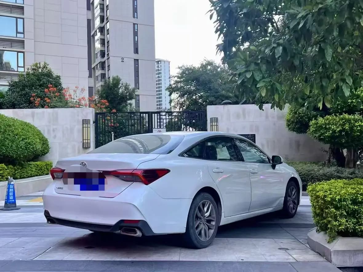 Toyota Avalon 2022 г. 20107 км. — фото 5