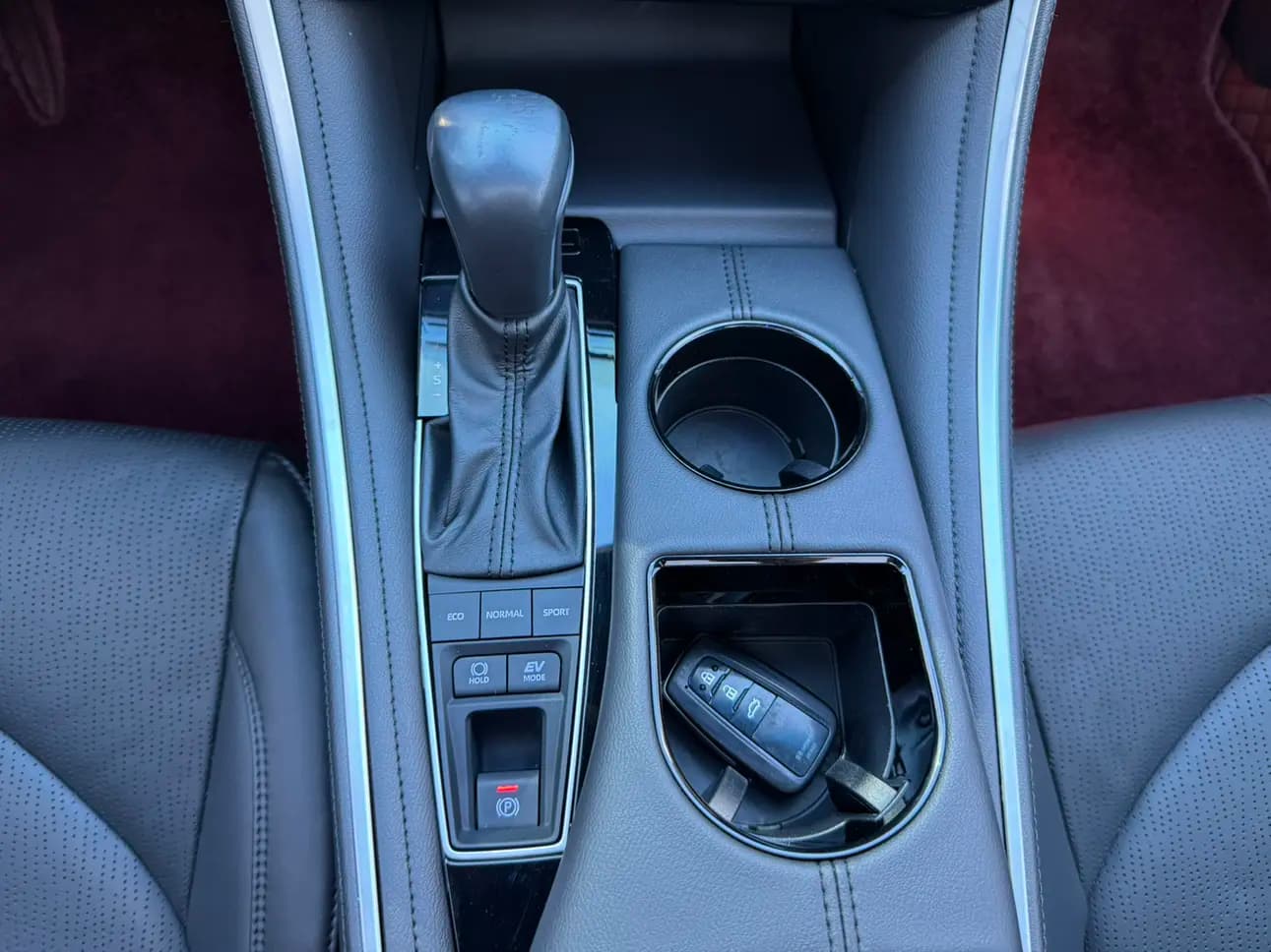 Toyota Avalon 2023 г. 50108 км. — фото 12