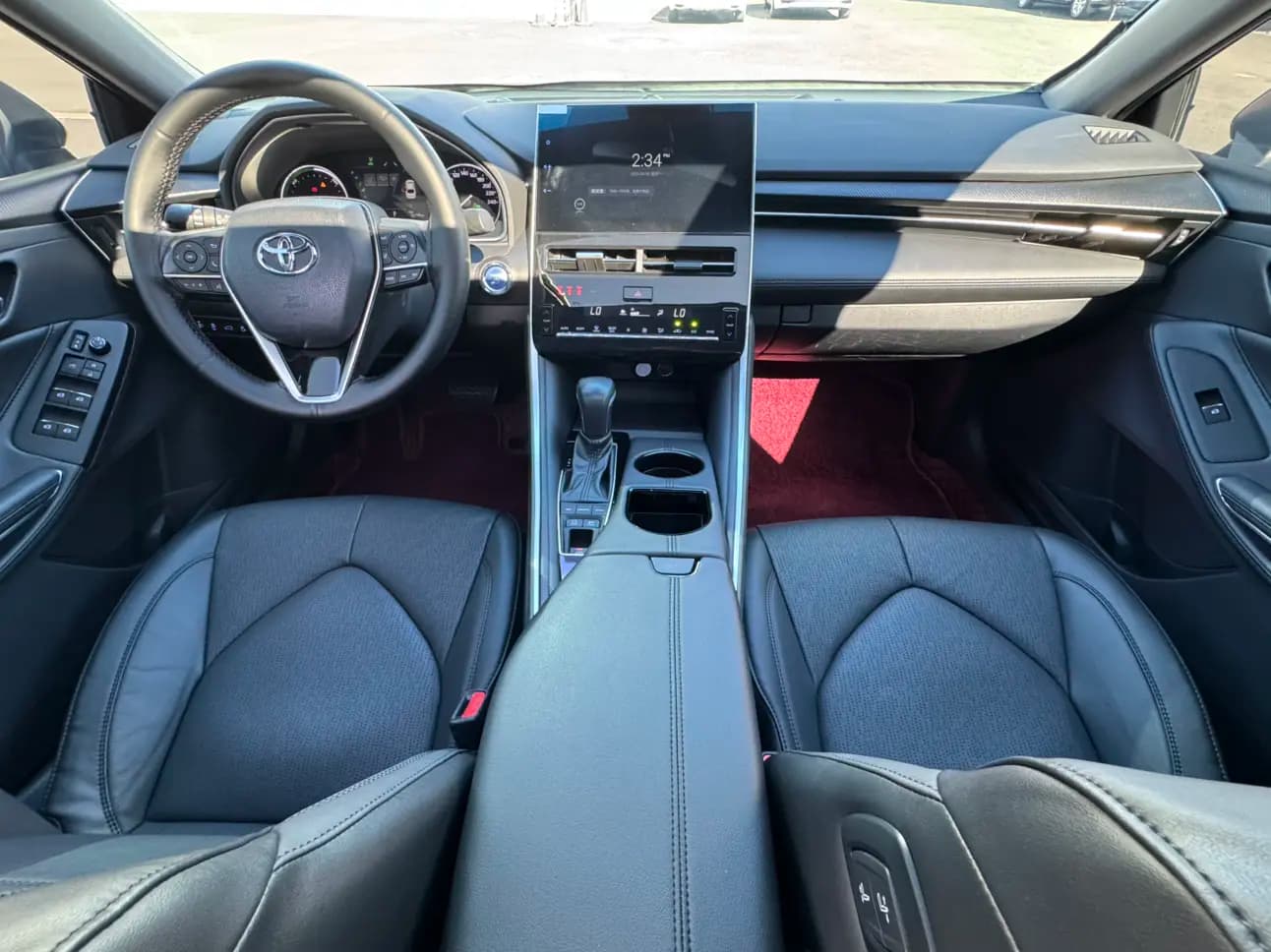 Toyota Avalon 2023 г. 50108 км. — фото 8