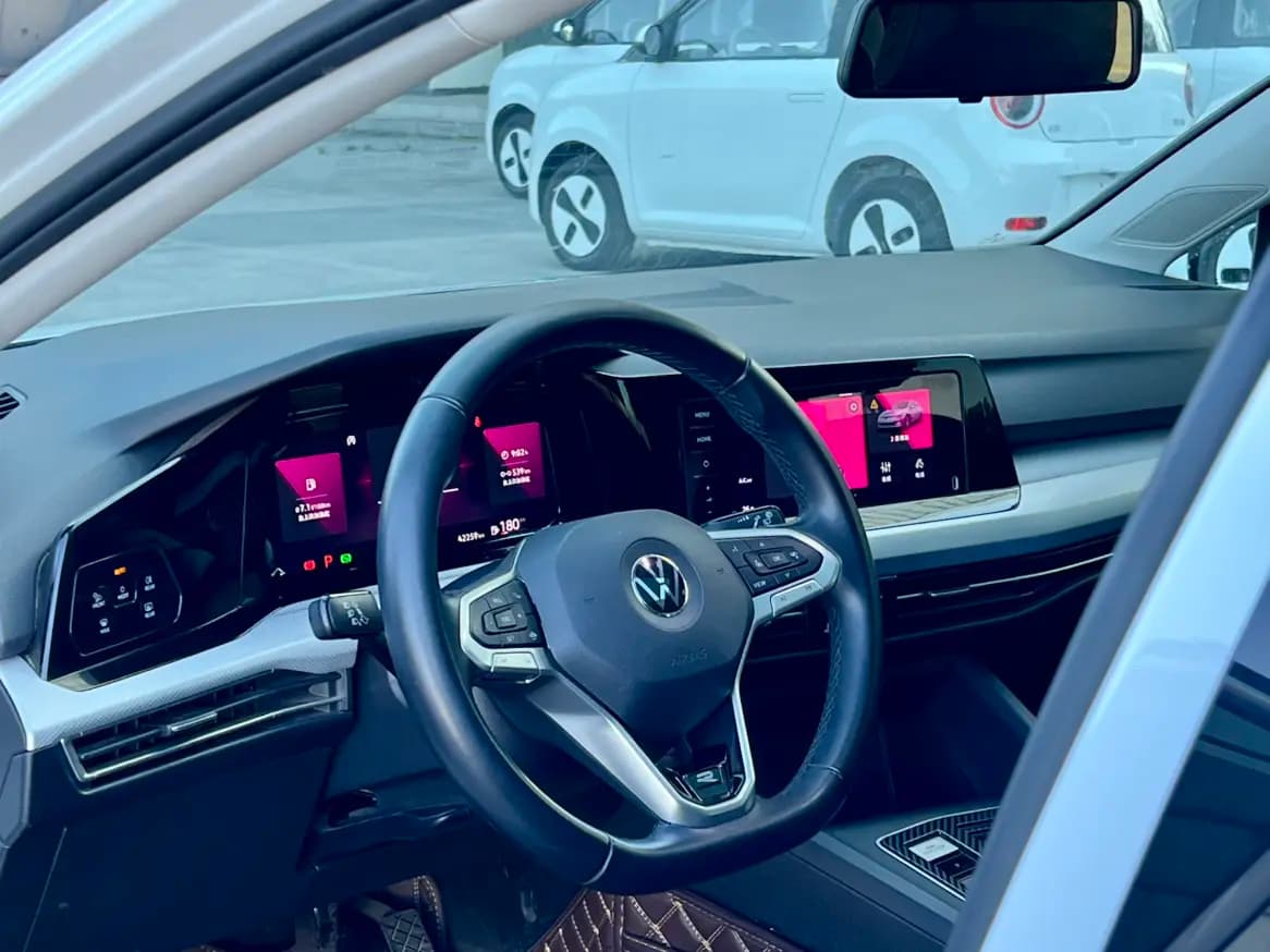 Volkswagen Golf 2021 г. 41130 км. — фото 9