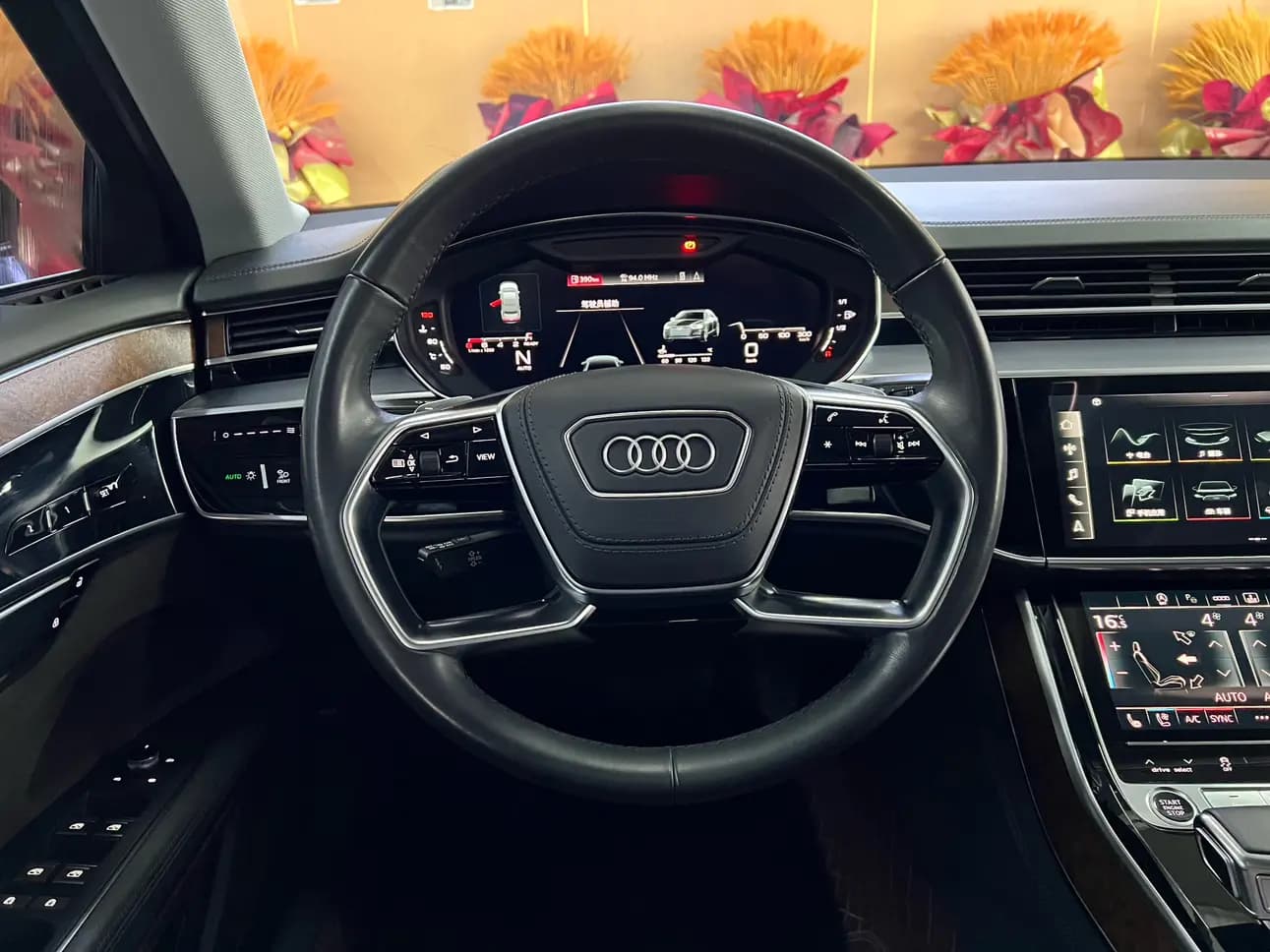 Audi A8 2021 г. 94017 км. — фото 12